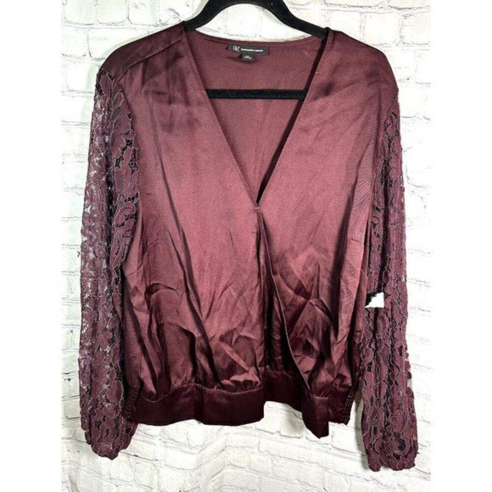 I.N.C. LADIES BURGUNDY COLORED BLOUSE WITH LACE SLEEVES (XXL) NEVER WORN G-4